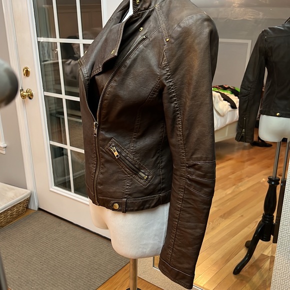 Forever 21  size small  chocolate brown Faux leather bomber jacket - Picture 2 of 7